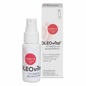 Weißer Sprühflakon mit Vitamin D3 Mundspray und einer Umverpackung, die Details zur Dosierung enthält.