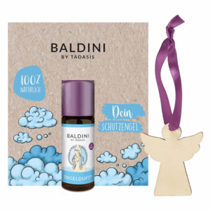 Ein Fläschchen mit Engelduft von Baldini, umgeben von Wolkenillustrationen und einem Holzanhänger in Engel-Form.