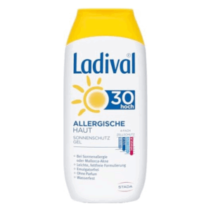 Flasche mit Ladival Sonnencreme für allergische Haut, Lichtschutzfaktor 30, wasserfest, ohne Duftstoffe.