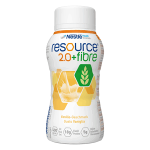 Flasche mit Nährstoff-Drink von Nestlé, Geschmacksrichtung Vanille, angereichert mit Ballaststoffen.