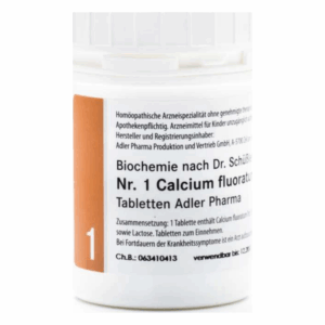 Weißer Behälter mit orangefarbener Kennzeichnung für Calcium fluoratum Tabletten von Adler Pharma.