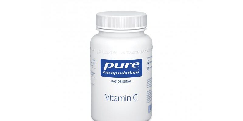 2383117_A19A_1-Web.jpg Weißer Kunststoffbehälter mit Vitamin C von Pure Encapsulations und blauem Etikett.