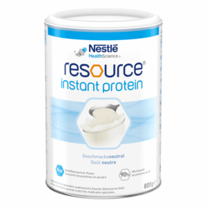 Dose mit 800 g geschmacksneutralem Eiweißkonzentrat-Pulver von Nestlé, verpackt in einer weißen und blauen Dose.