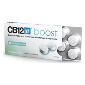 Verpackung von CB12 boost, zuckerfreien Mundpflege-Kaugummis mit Whitening-Effekt in blauer und grüner Schrift.