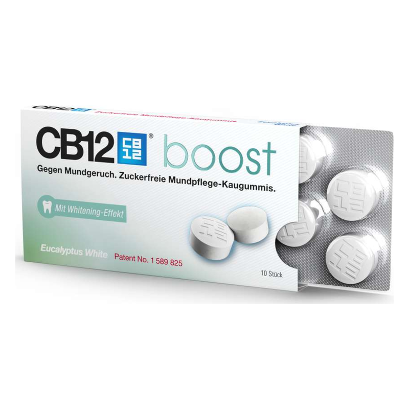 Verpackung von CB12 boost, zuckerfreien Mundpflege-Kaugummis mit Whitening-Effekt in blauer und grüner Schrift.
