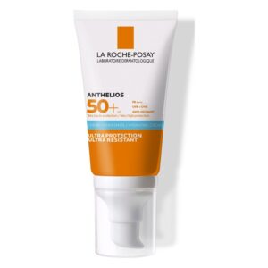 Sonnenschutzcreme von La Roche-Posay in einer weißen Tube mit orangefarbenen Akzenten und Spender.