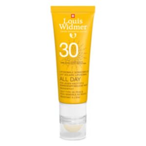 Sonnenschutzmittel in gelber Verpackung mit Lichtschutzfaktor 30, geeignet für empfindliche Haut.