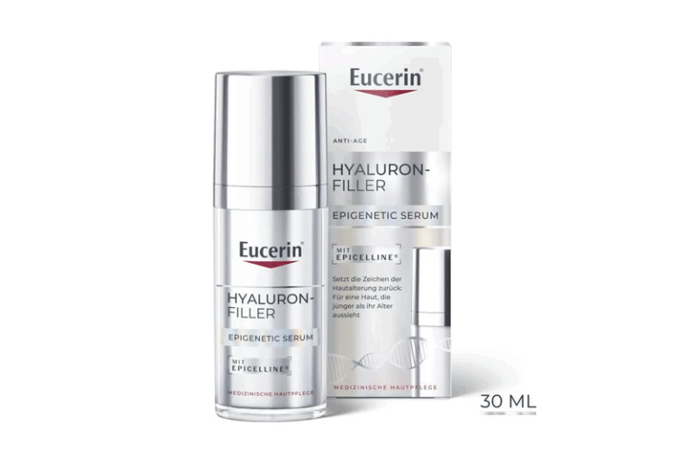 Eucerin Hyaluron-Filler Epigenetic Serum in einem silbernen Pumpflakon mit einem Produktbeschreibung auf der Verpackung.