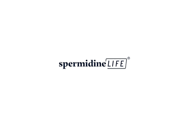 Logo von spermidineLIFE, eine elegante Schriftart in Dunkelblau auf hellem Hintergrund.